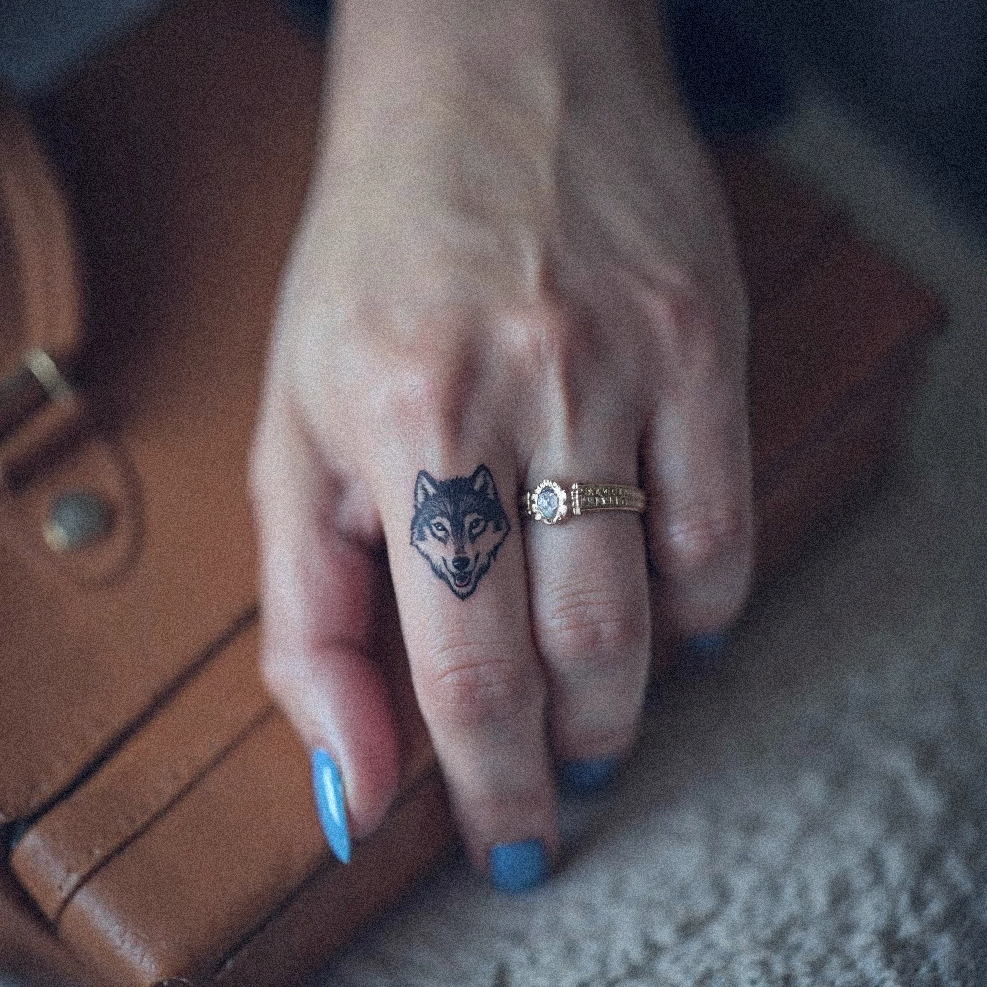wolf tattoo on hand wolf tattoo on hand